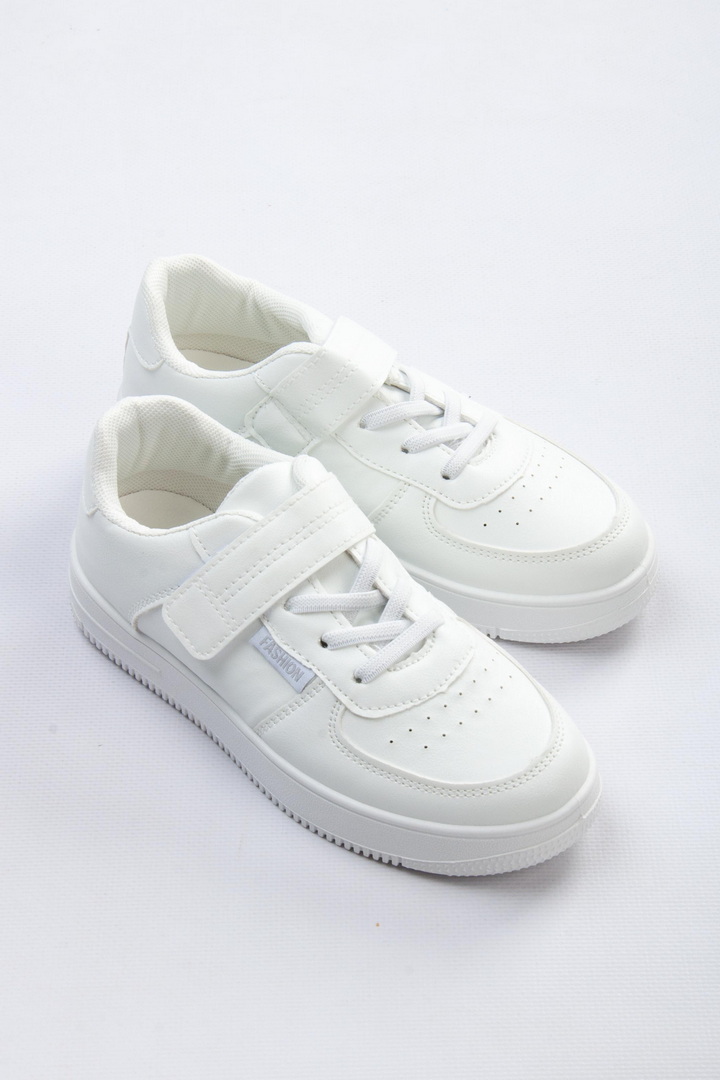 Кросівки дитячі